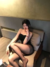 开大课大奶妹户型一线天