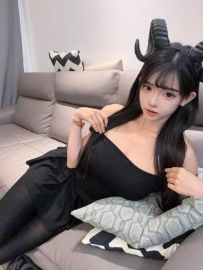 新区魔王女孩动起来是个榨汁机