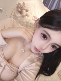 天津性感粉木耳小妹玩的开心