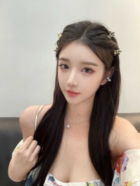 【上海】小瑜美女玩的浪叫的骚