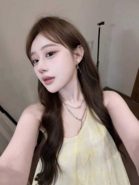 津南粉嫩水灵小美女